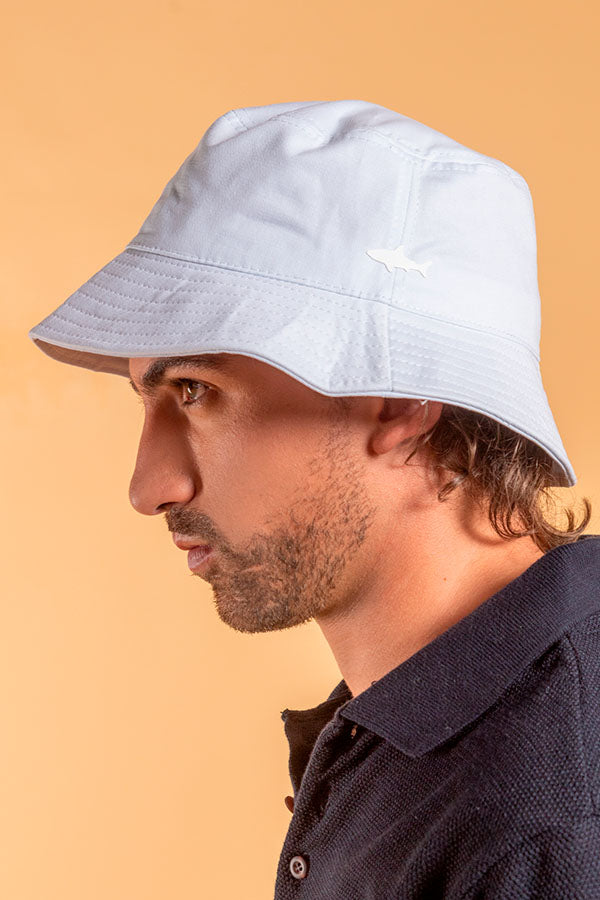WHITE CAP